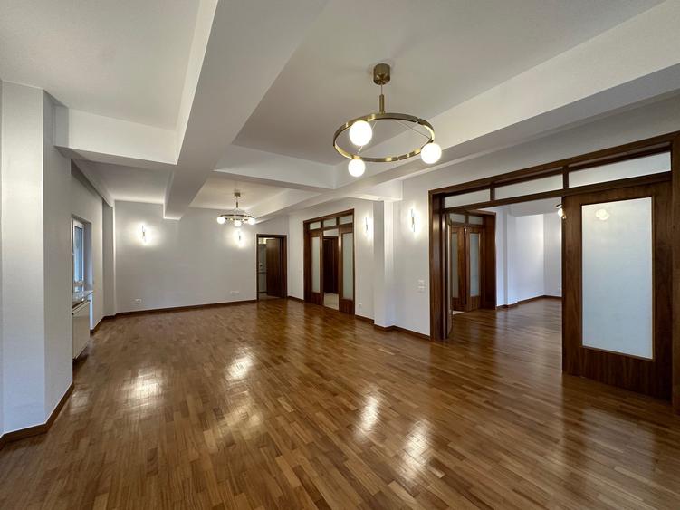 Inchiriere Apartament - 4 camere - Rezidential/Notariat- Primaverii - 1