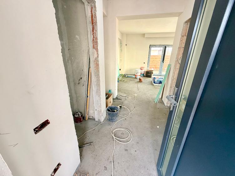 Casa P+1+Pod. 3 cam. Util 110mp. Teren 237mp - 17