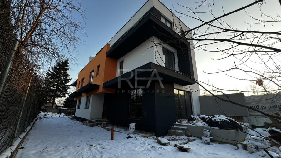 Vila duplex contemporana Bucurestii Noi - Straulesti - 1