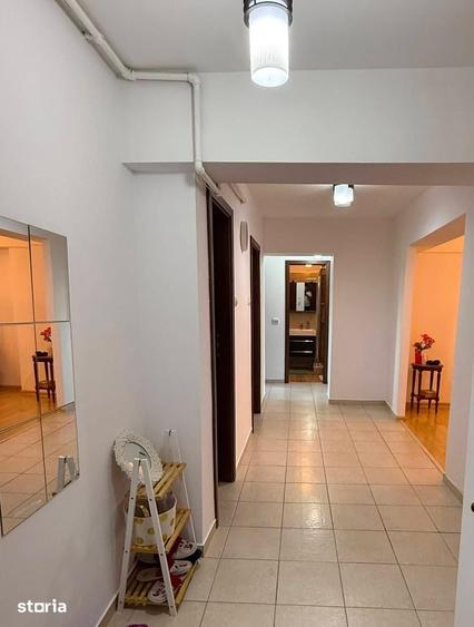 Apartament cu 3 camere în Ultracentral