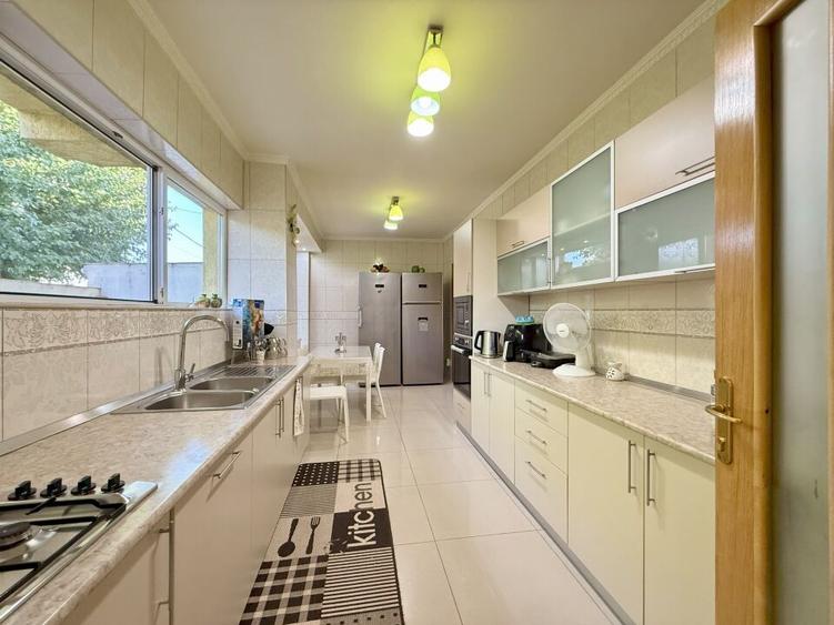 Vila P+2, construita in 2010 | Andronache, Sector 2 - 13