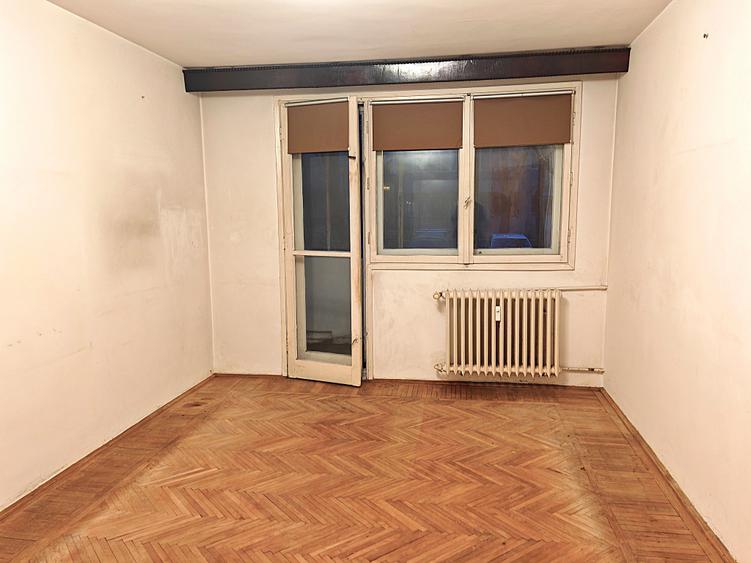 Apartament 3 camere Semidec -Titan-Liviu Rebreanu - Rest. Alba -DE RENOVAT TOTAL - 1