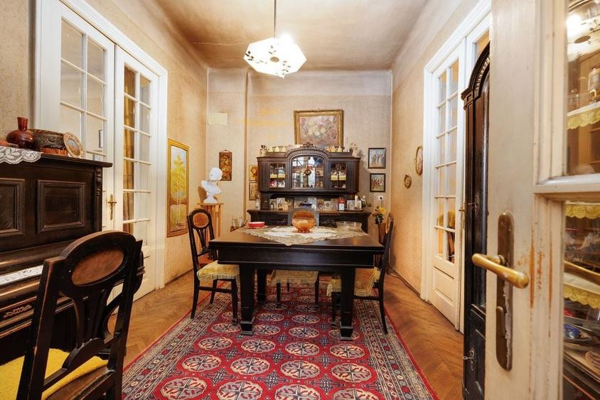 Decebal-Invingatorilor Vila 6 camere-455mp teren - 3