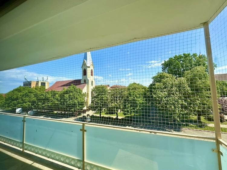 Apartament Spațios Renovat Premium - 10