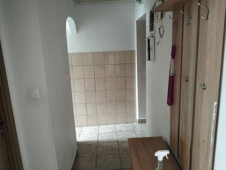 Dau in chirie apartament cu 2 camere - 4