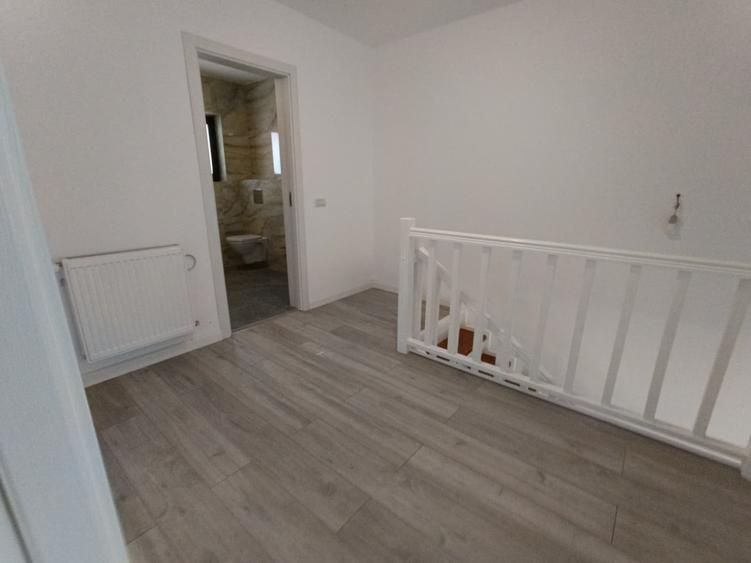 Casa de vanzare este situata in Iasi, zona Valea Lupului-Antibiotice - 7