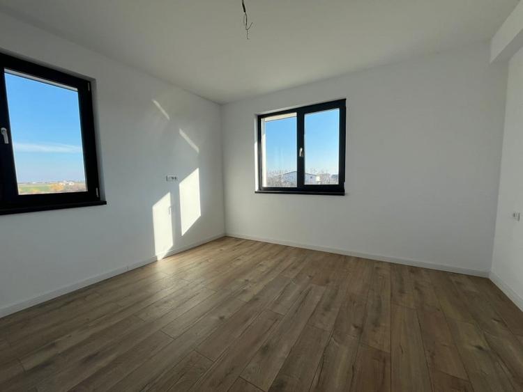 De vanzare vila individuala 5 camere garaj toate utilitatile Corbeanca - 18