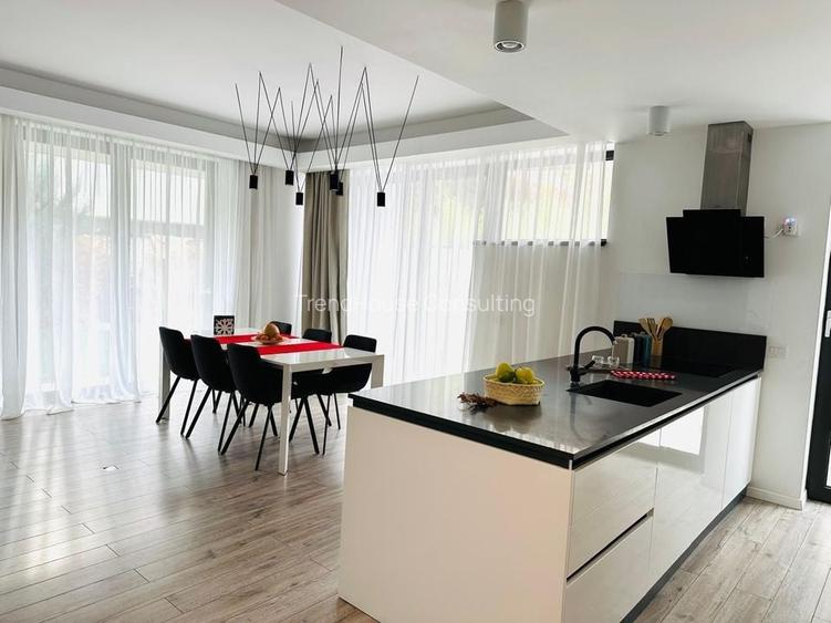 Vila Individuală Elegantă cu 6 camere, Curte Proprie–Padurea Baneasa