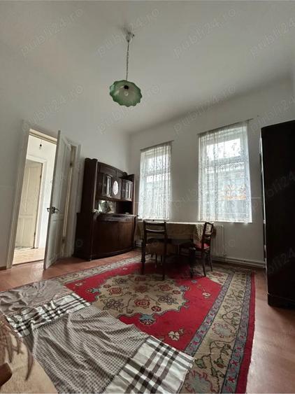 zona centrala 300 mp teren, casa 90mp - 1