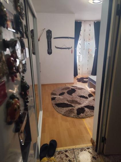 Vand garsoniera pe al crisului - 3