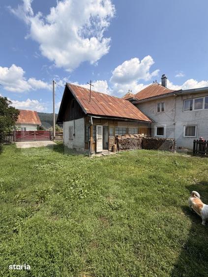 Casă cu 4 camere cu Teren 1024 Mp în Central
