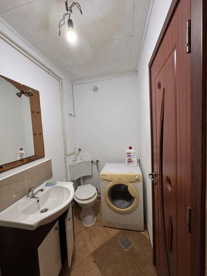 Apartament cu 2 camere decomandat în Zahana
