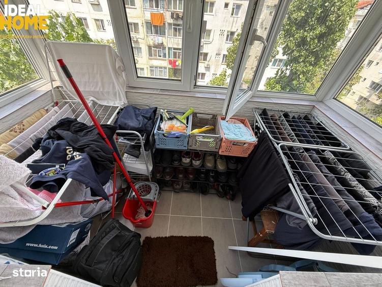 Apartament cu 3 camere decomandat în Alexandru cel Bun