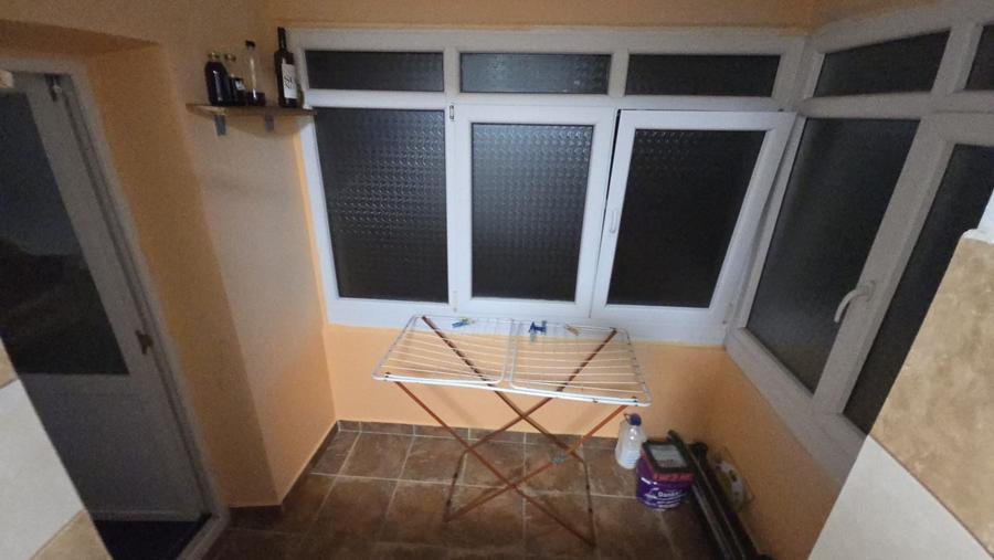 Apartament cu 3 camere decomandat în Balta Albă