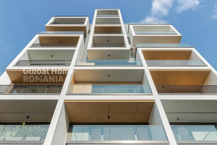 Penthouse cu 4 camere decomandat în Floreasca