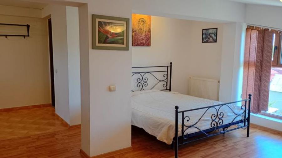 Apartament cu 2 camere semidecomandat în Rafov