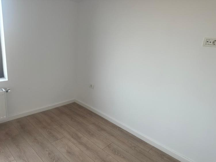 Duplex cu 3 camere cu Teren 300 Mp în Odăi