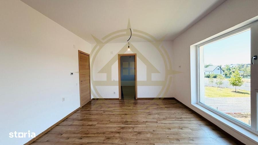 Casă cu 5 camere cu Teren 410 Mp în Corbeanca