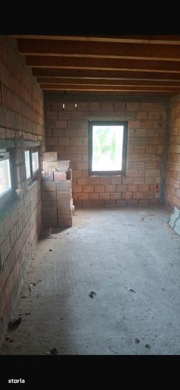 Casă cu 4 camere cu Teren 1400 Mp în Silivașu de Câmpie