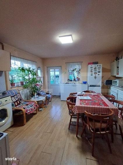 Casă cu 4 camere în Central