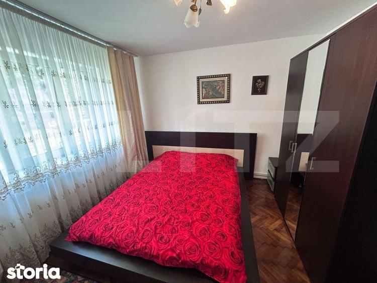Apartament cu 2 camere decomandat în Craiovița Nouă