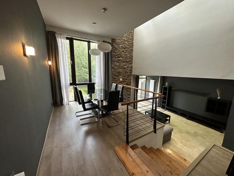 Duplex cu 3 camere cu Canalizare în Lipovei
