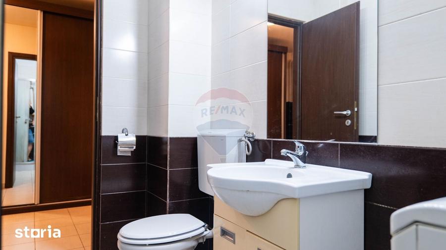 Garsonieră decomandată în Tei