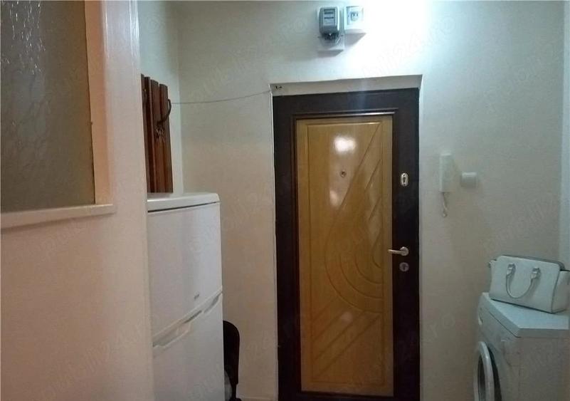 Garsoniera confort 1 zona Circumvalatiunii pozitie excelenta etaj 4 din 10 - 8
