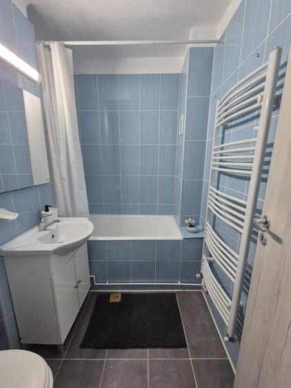 Apartament cu 2 camere semidecomandat în Sud