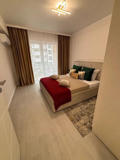 Apartament cu 3 camere decomandat în Sud