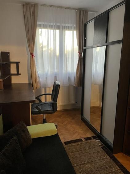 Apartament cu 3 camere în Mureșeni