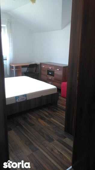 Apartament cu 2 camere decomandat în Intim