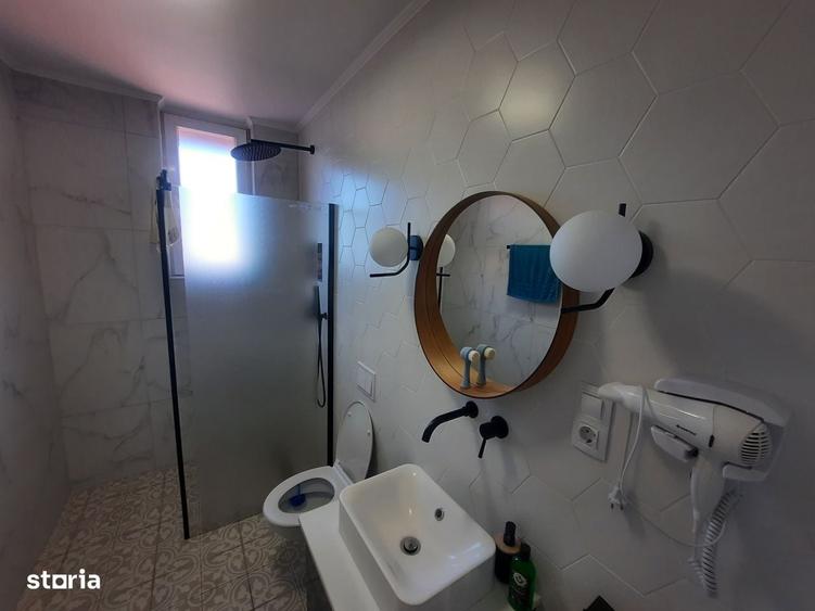 Casă cu 4 camere cu Teren 750 Mp în Central
