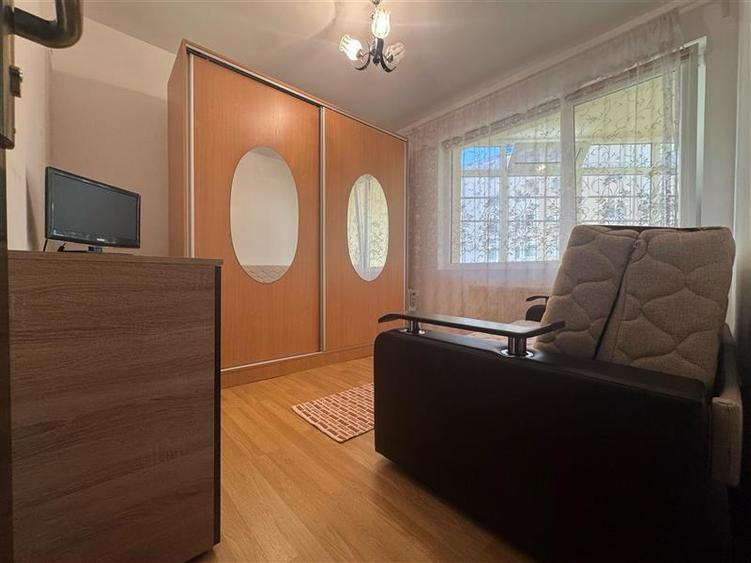 Apartament cu 2 camere nedecomandat, mobilat în Aeroport