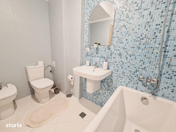Apartament cu 3 camere decomandat în Cug