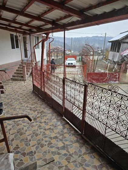 Casă cu 3 camere cu Teren 1312 Mp în Central