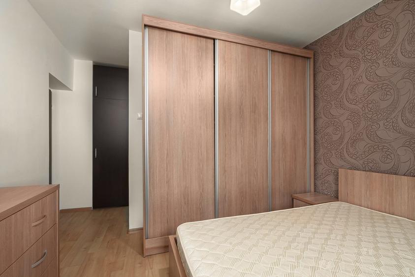 Apartament cu 2 camere semidecomandat, mobilat în Drumul Taberei
