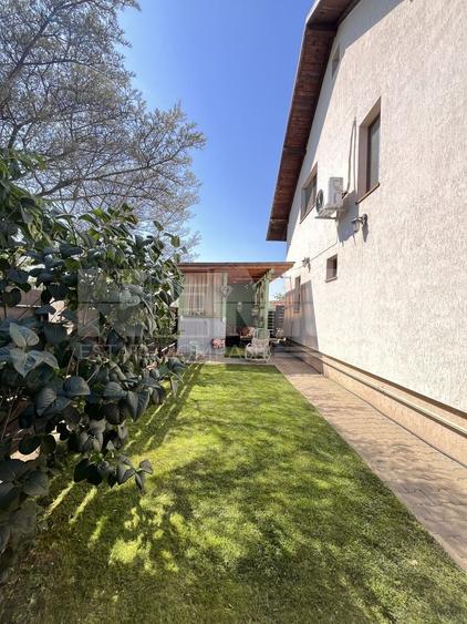 Casă individuală cu 4 camere cu Canalizare în Burdujeni