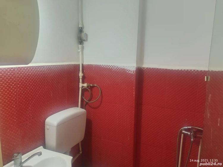 Vand Garsoniera cu baie proprie - 3