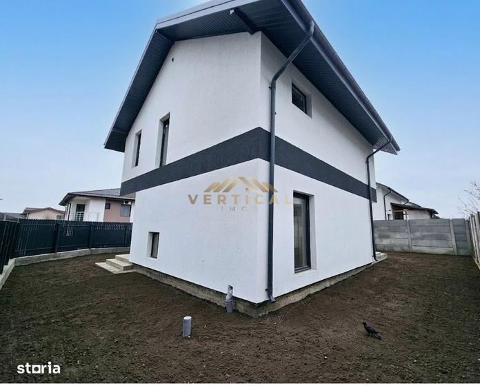 De vanzare vila 4 camere - centrul comunei Berceni - 1