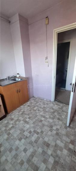 Garsoniera decomandata 37mp str Bucuresti - 14