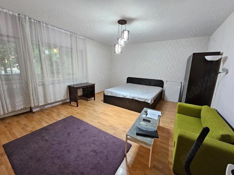 Inchiriez garsoniera la Stefan cel Mare,49mp,centrala proprie - 3