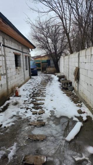 Casa nefinalizata 4 camere , zona Medeea - 2