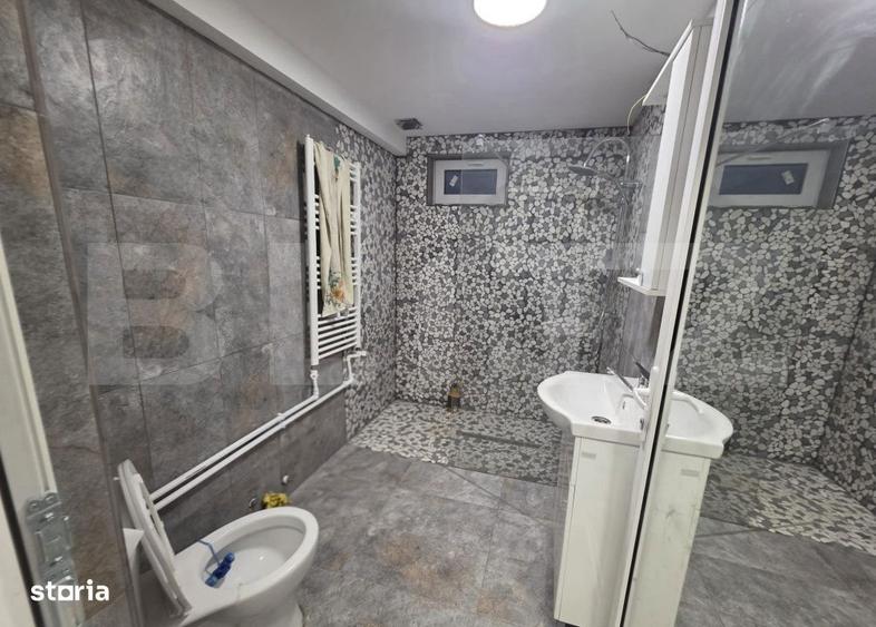 Casa 148 mp, zona Priseaca - 4