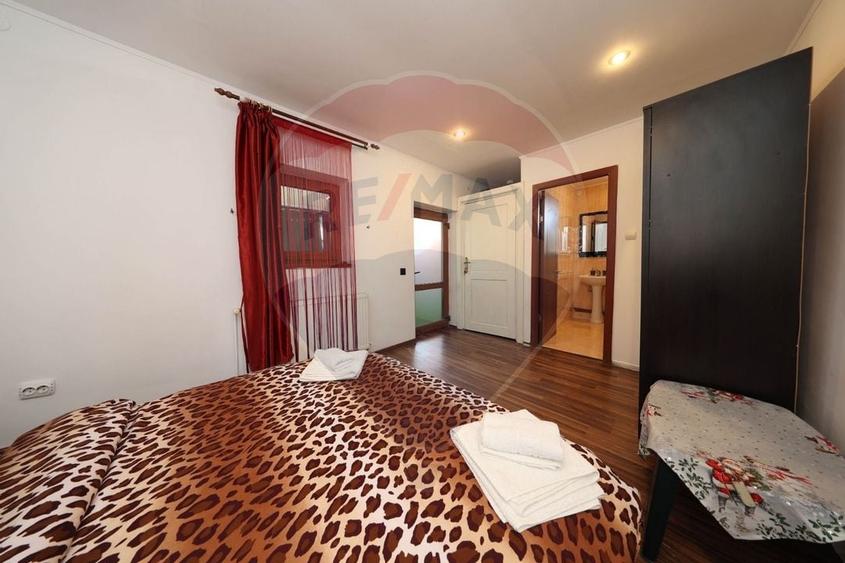 Casă individuala cu 6 camere - 10