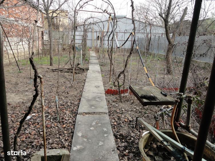 Casa solida din caramida in Parneava, teren 720 mp - 18