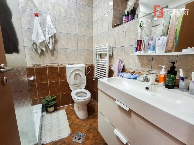 Casa individuala cu 8 camere si teren de 832 mp de vanzare, zona Girocului - 13