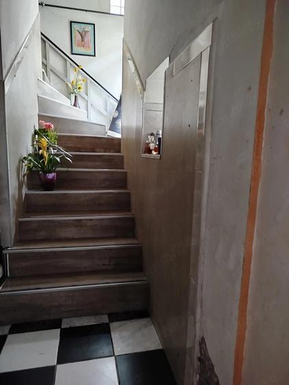 Vanzare casa 3 camere - 1