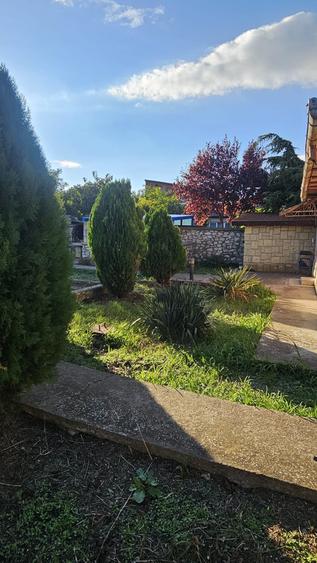 Propietate  km 4/5 .  1000 mp , din care 250 mp construcții - 7