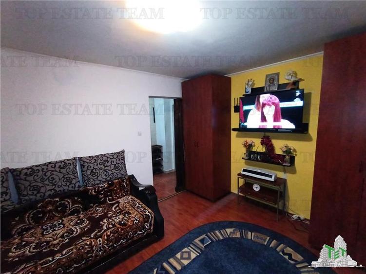 Apartament frumos cu doua camere la parter plus boxa intr-un bloc reabilitat din - 2